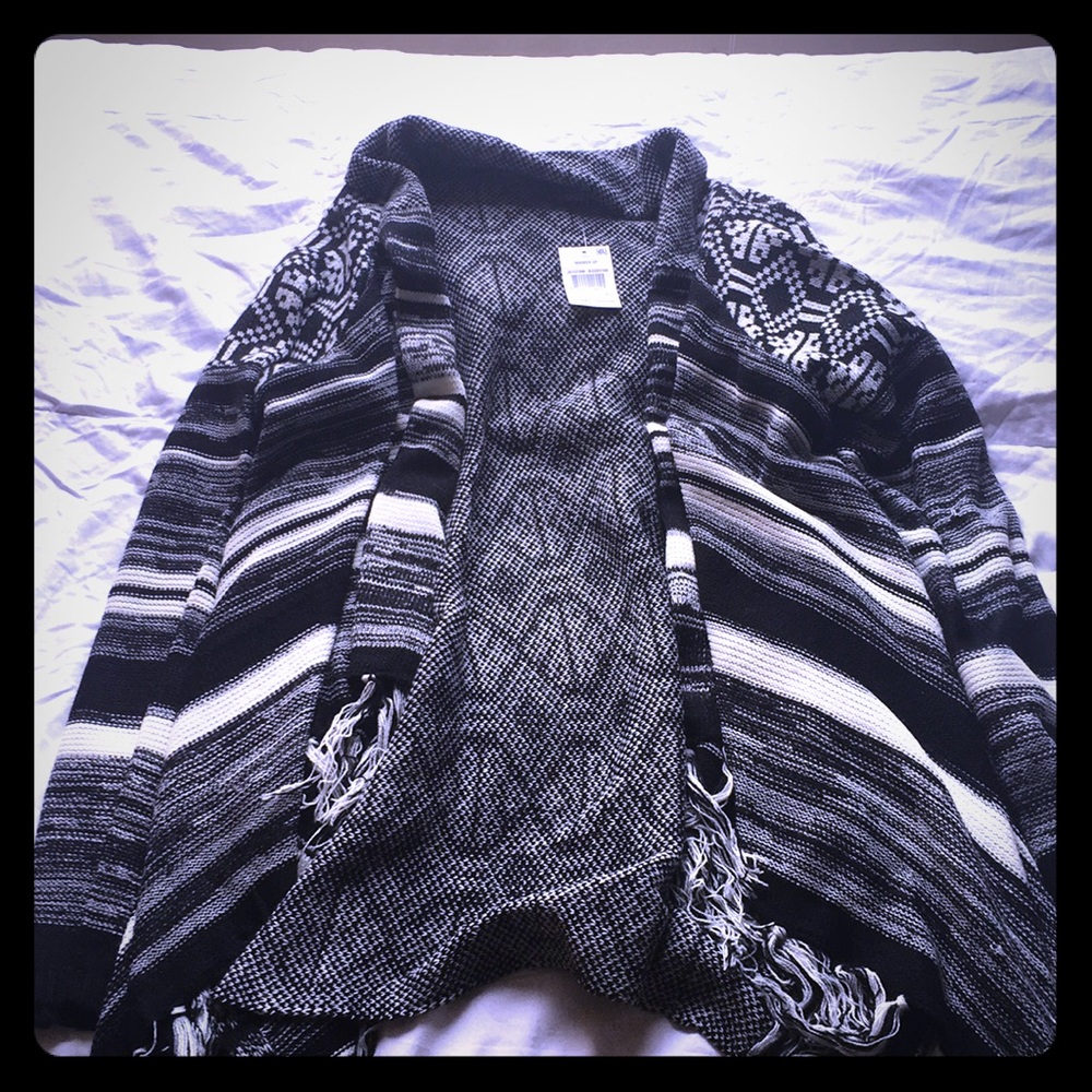 Fly away cardigan